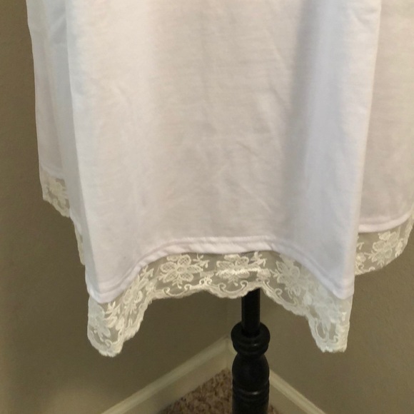 Comfy White Cold Shoulder Lace Detail Tunic Top - Picture 4 of 6